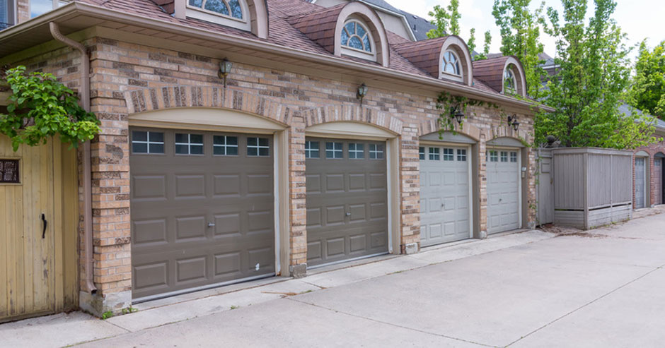 Broken garage door repair Kent